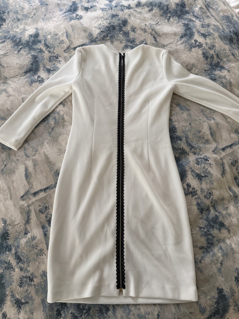 White Long-Sleeve Sheath Dress with Black Center Trim